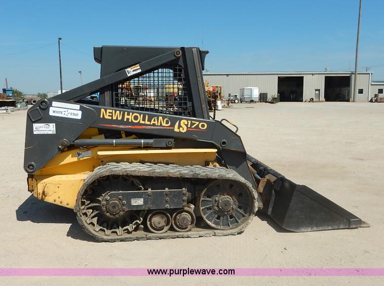 image for item L6288 2002 New Holland LS170 skid steer