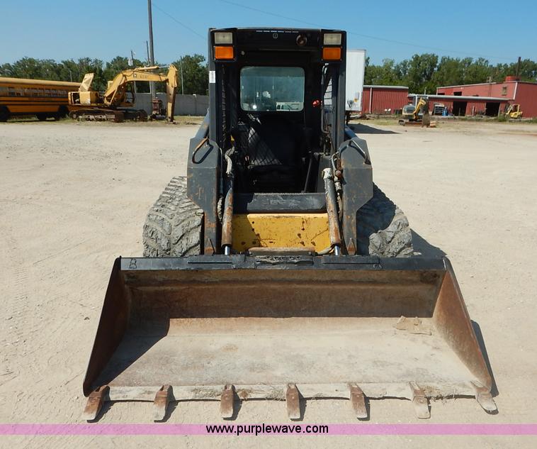 image for item L6288 2002 New Holland LS170 skid steer