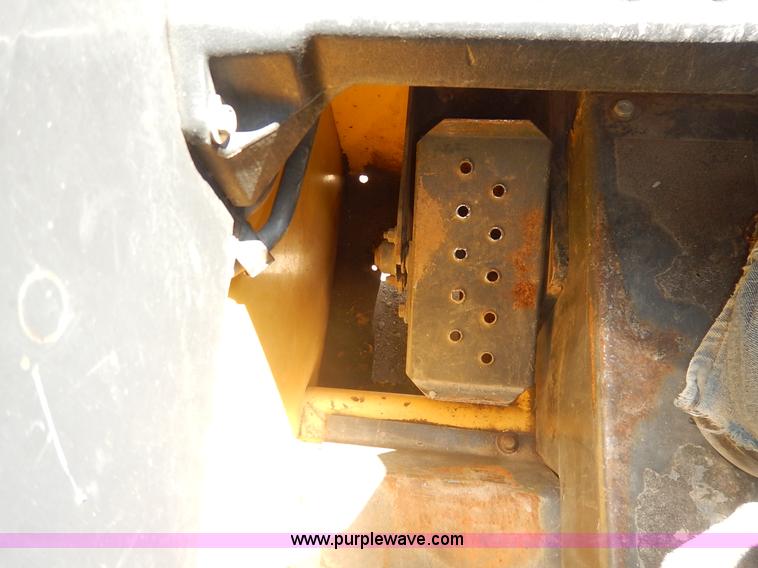 image for item L6288 2002 New Holland LS170 skid steer