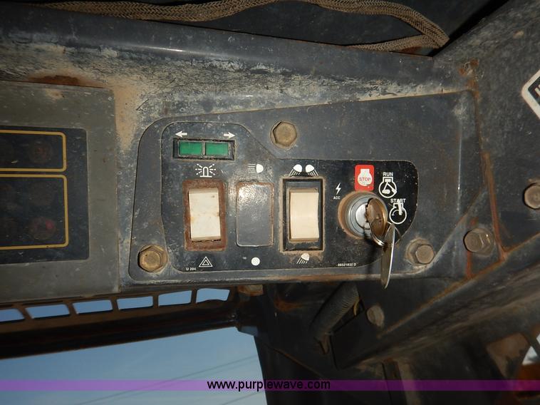 image for item L6288 2002 New Holland LS170 skid steer