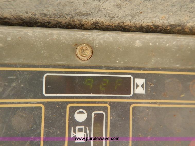 image for item L6288 2002 New Holland LS170 skid steer