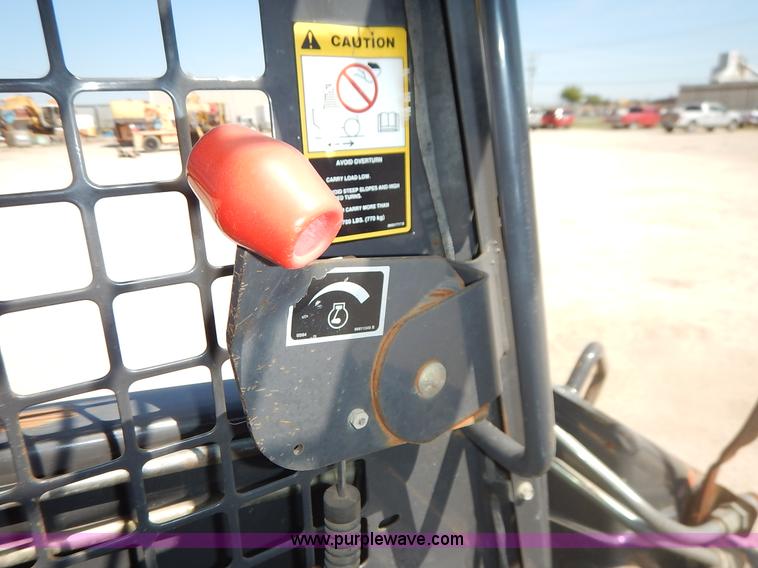 image for item L6288 2002 New Holland LS170 skid steer