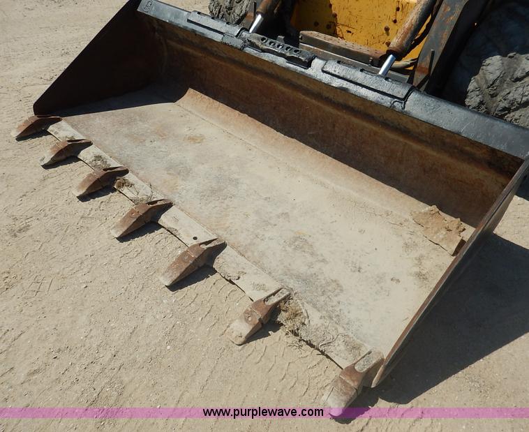 image for item L6288 2002 New Holland LS170 skid steer