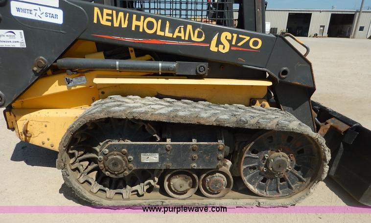 image for item L6288 2002 New Holland LS170 skid steer