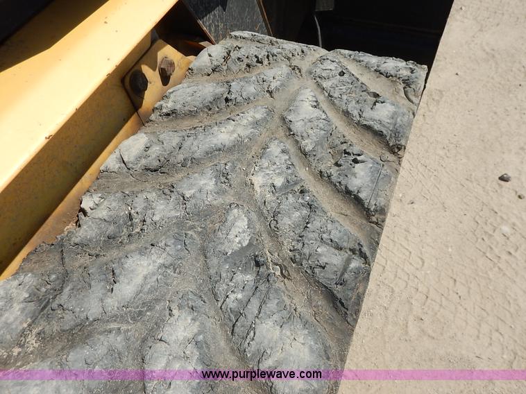 image for item L6288 2002 New Holland LS170 skid steer