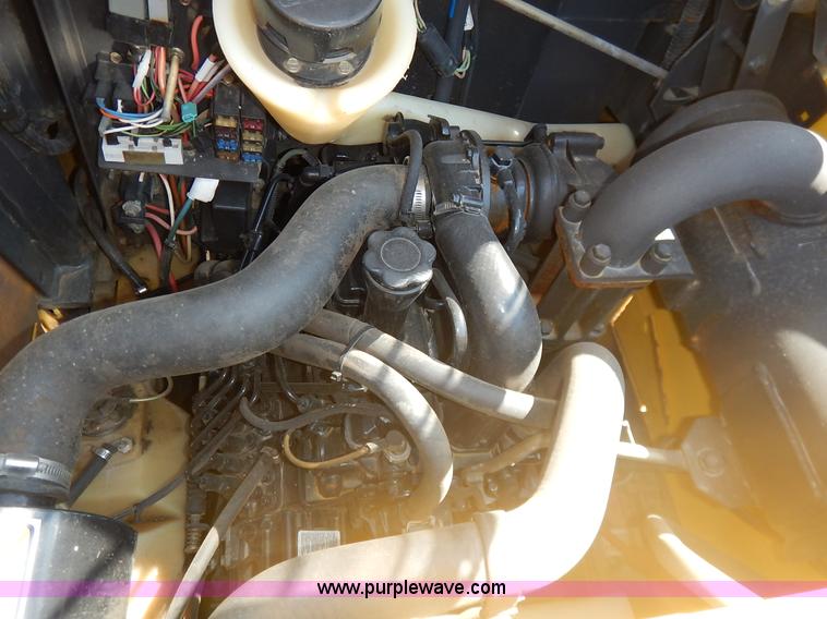 image for item L6288 2002 New Holland LS170 skid steer