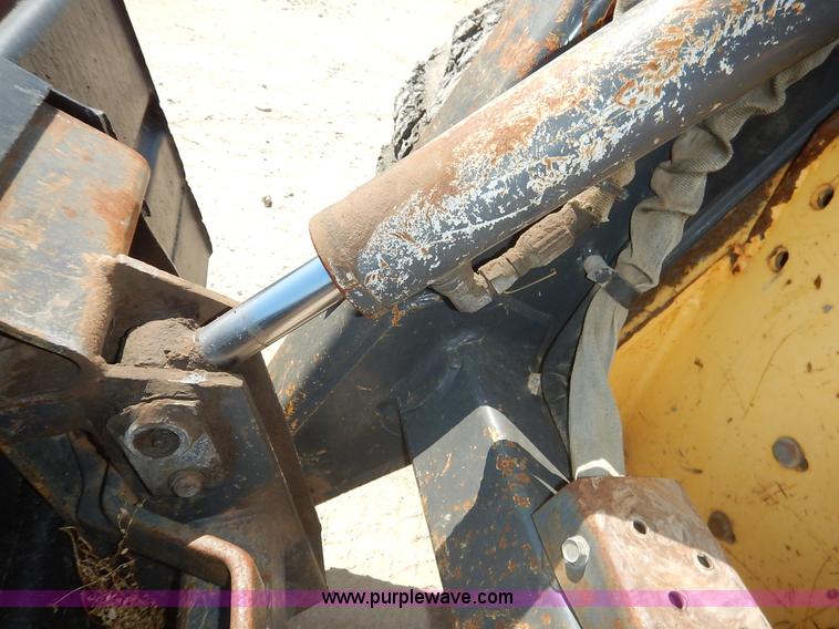 image for item L6288 2002 New Holland LS170 skid steer