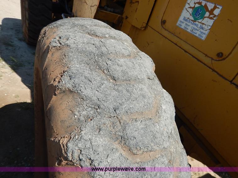 image for item L6291 1997 Kawasaki 65Z IV wheel loader