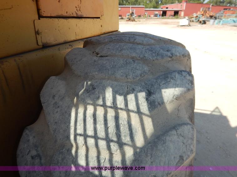 image for item L6297 1989 Case 621 wheel loader