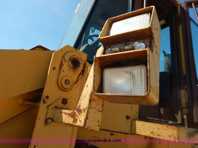 image for item L6297 1989 Case 621 wheel loader