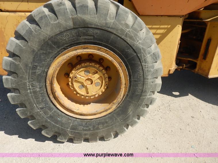 image for item L6297 1989 Case 621 wheel loader