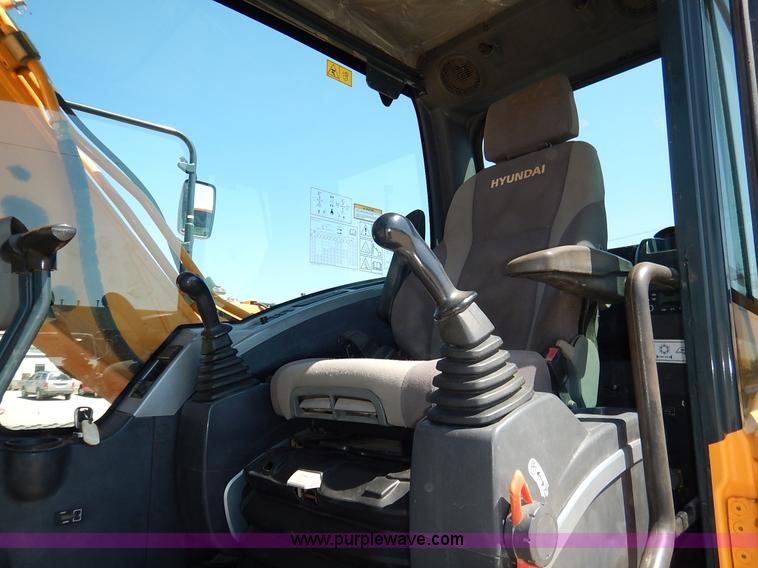 image for item L6298 2012 Hyundai Robex 140LC-9 excavator