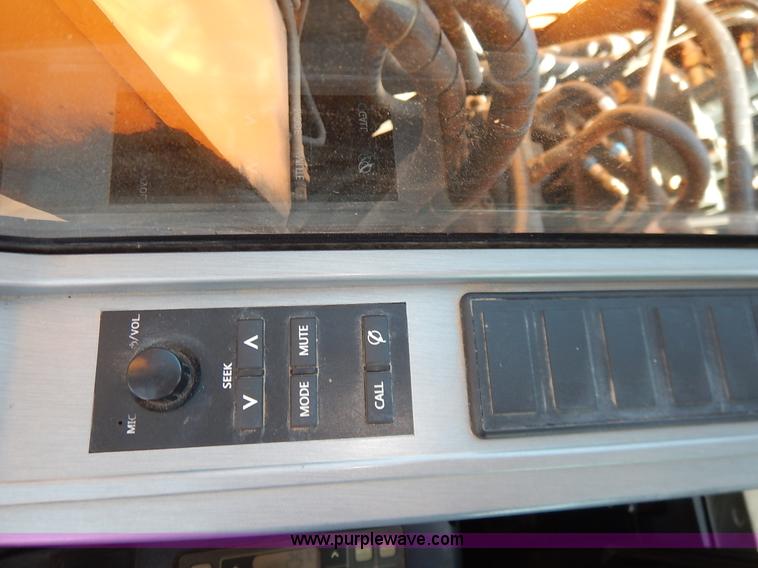 image for item L6298 2012 Hyundai Robex 140LC-9 excavator