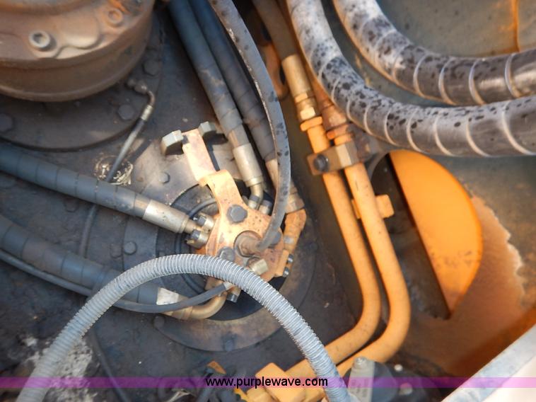 image for item L6298 2012 Hyundai Robex 140LC-9 excavator