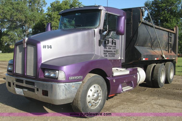 image for item L6311 1995 Kenworth T600 dump truck