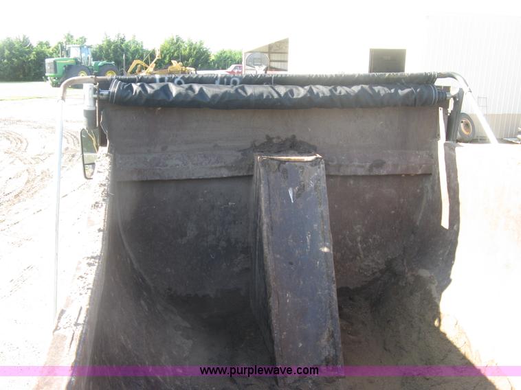 image for item L6311 1995 Kenworth T600 dump truck