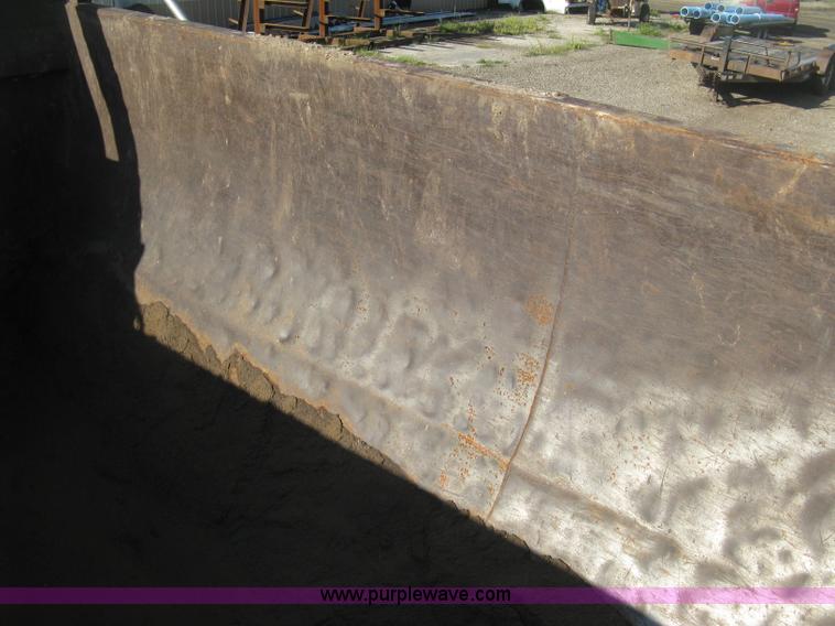 image for item L6311 1995 Kenworth T600 dump truck