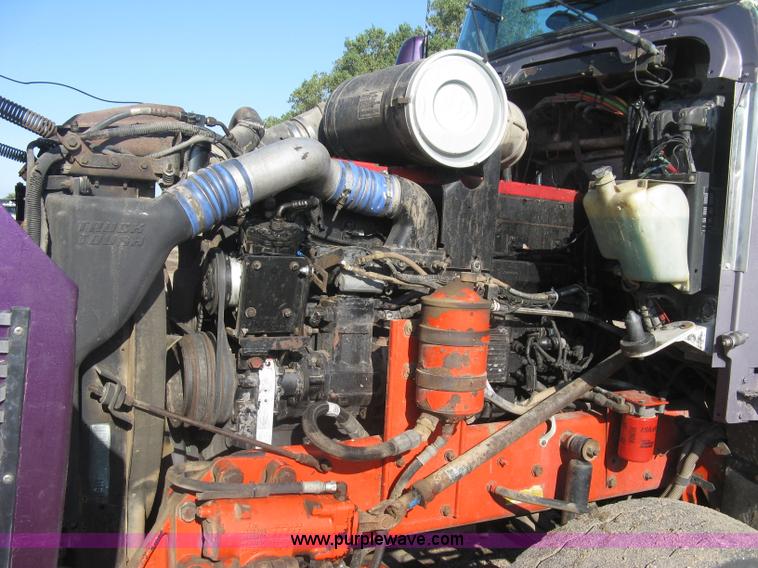 image for item L6311 1995 Kenworth T600 dump truck