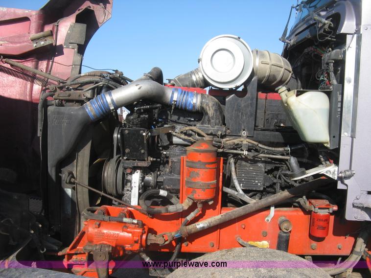 image for item L6311 1995 Kenworth T600 dump truck