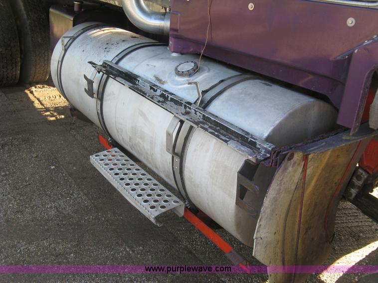 image for item L6311 1995 Kenworth T600 dump truck