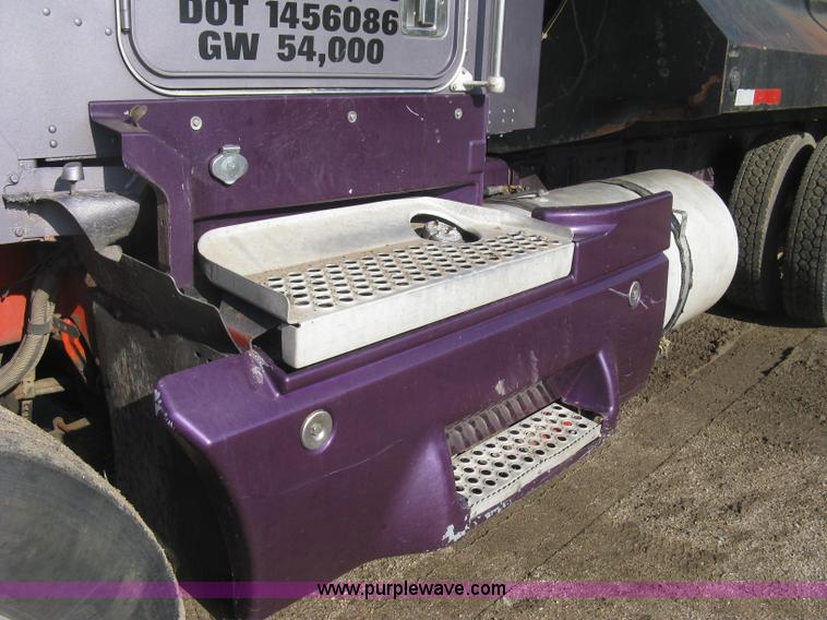 image for item L6311 1995 Kenworth T600 dump truck