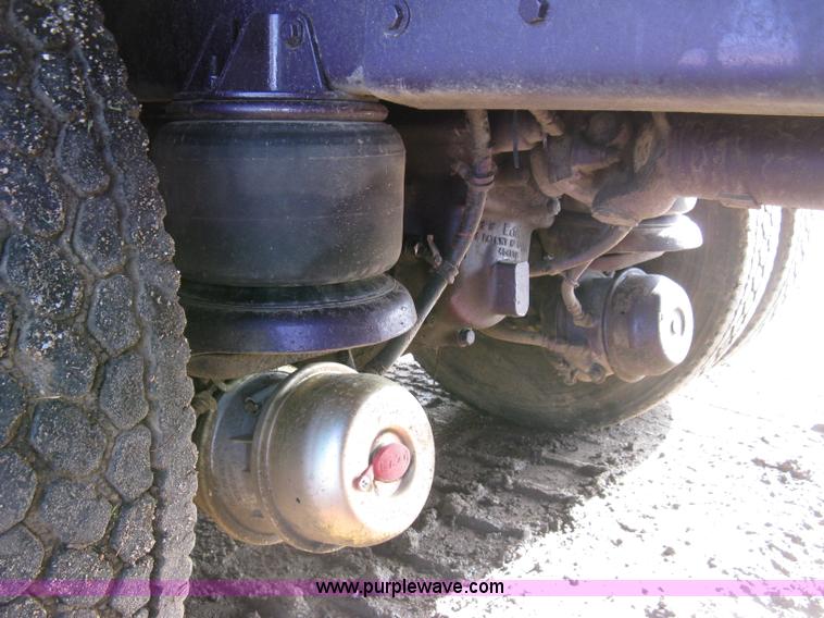 image for item L6311 1995 Kenworth T600 dump truck