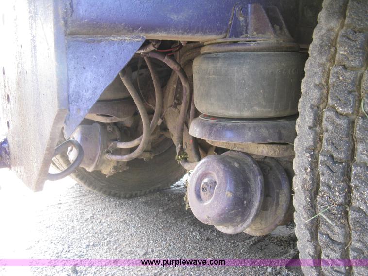 image for item L6311 1995 Kenworth T600 dump truck