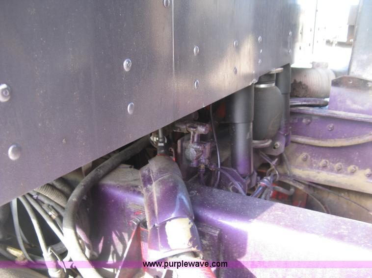 image for item L6311 1995 Kenworth T600 dump truck