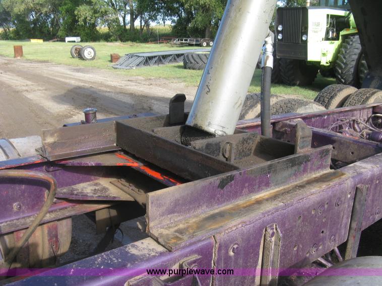 image for item L6311 1995 Kenworth T600 dump truck