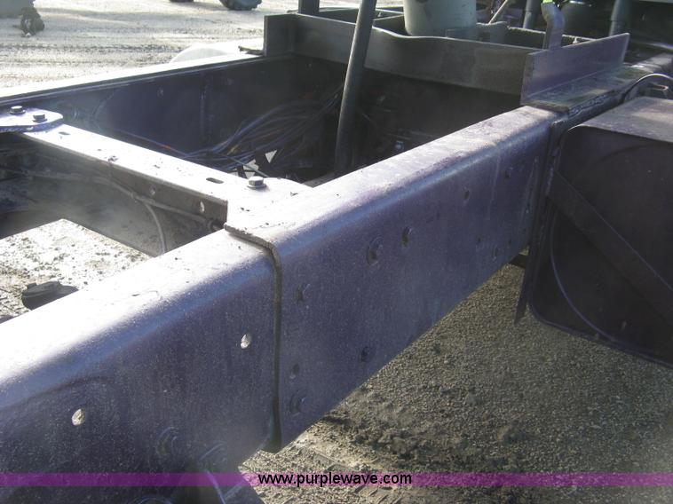 image for item L6311 1995 Kenworth T600 dump truck