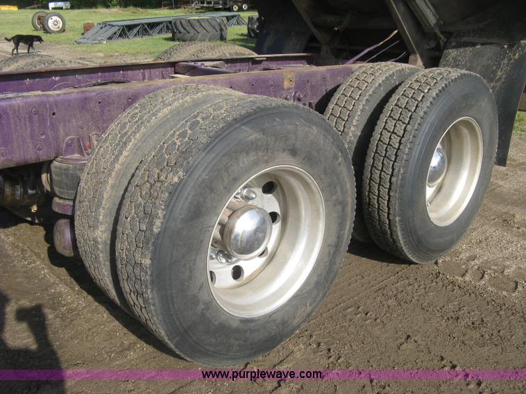 image for item L6311 1995 Kenworth T600 dump truck