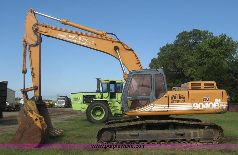 image for item L6312 2000 Case 9040B excavator