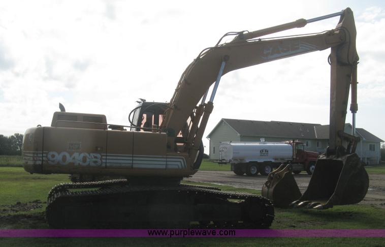 image for item L6312 2000 Case 9040B excavator