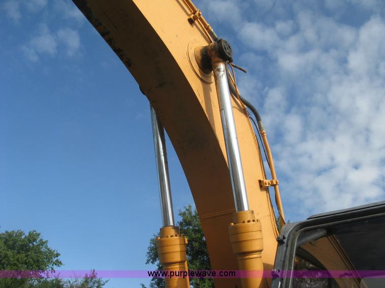 image for item L6312 2000 Case 9040B excavator