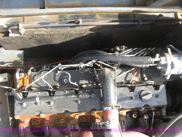 image for item L6312 2000 Case 9040B excavator