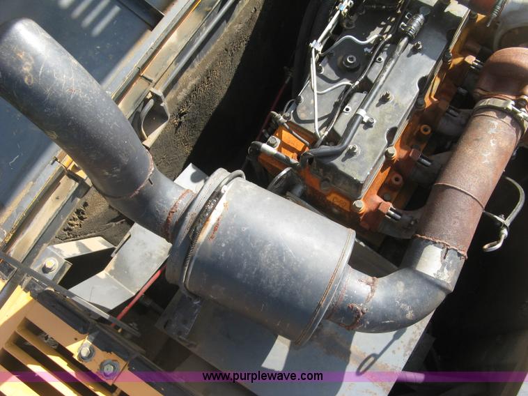 image for item L6312 2000 Case 9040B excavator