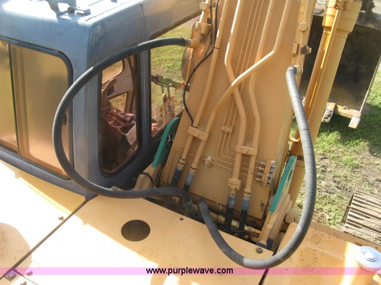 image for item L6312 2000 Case 9040B excavator