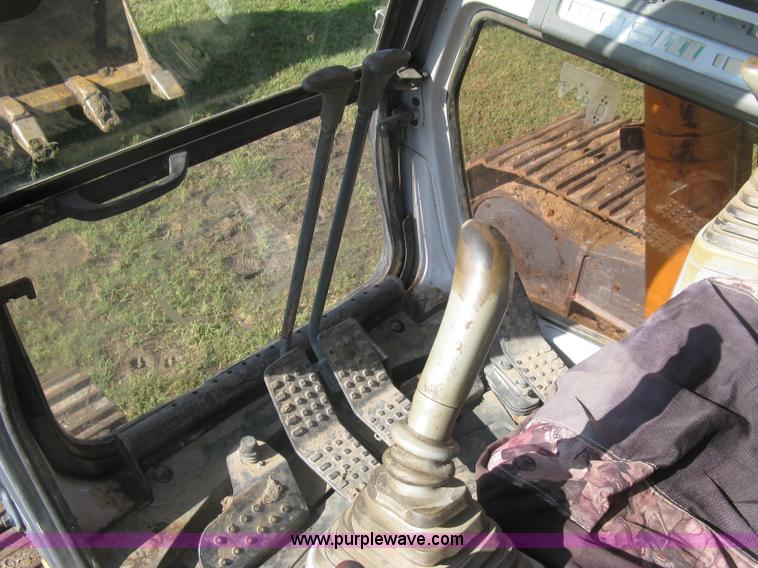 image for item L6312 2000 Case 9040B excavator