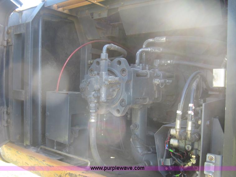 image for item L6312 2000 Case 9040B excavator