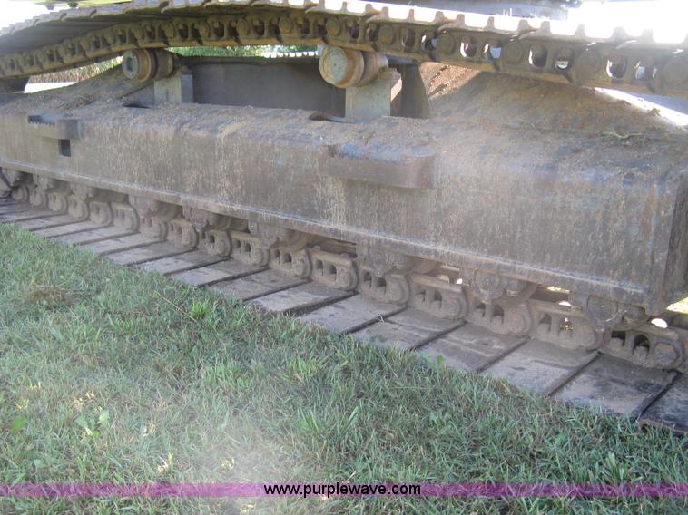 image for item L6312 2000 Case 9040B excavator