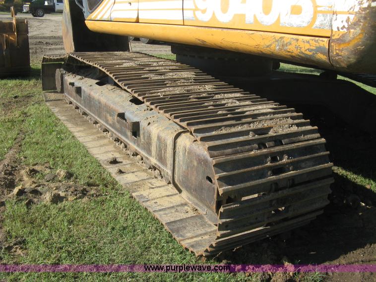 image for item L6312 2000 Case 9040B excavator