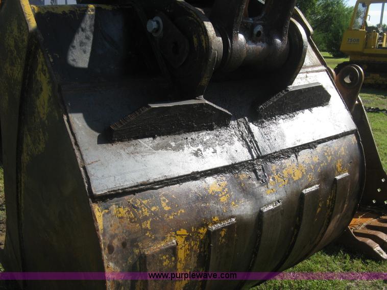 image for item L6312 2000 Case 9040B excavator