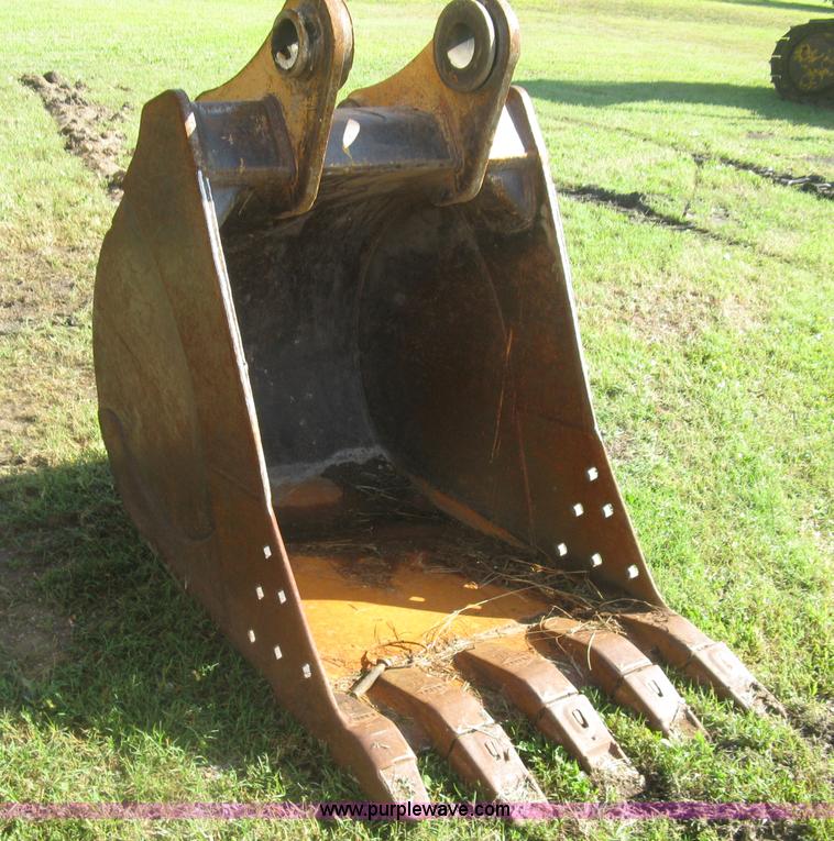 image for item L6312 2000 Case 9040B excavator
