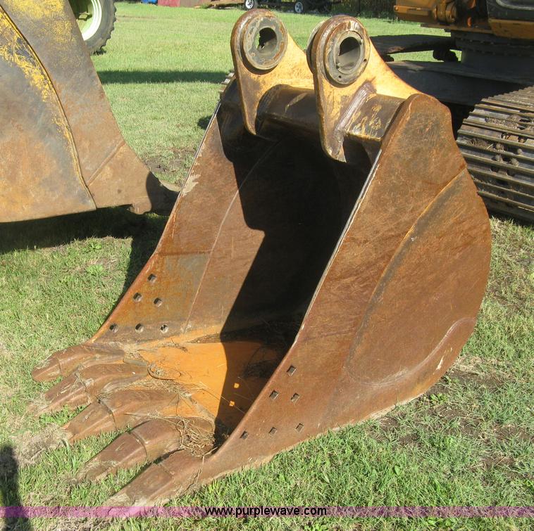 image for item L6312 2000 Case 9040B excavator