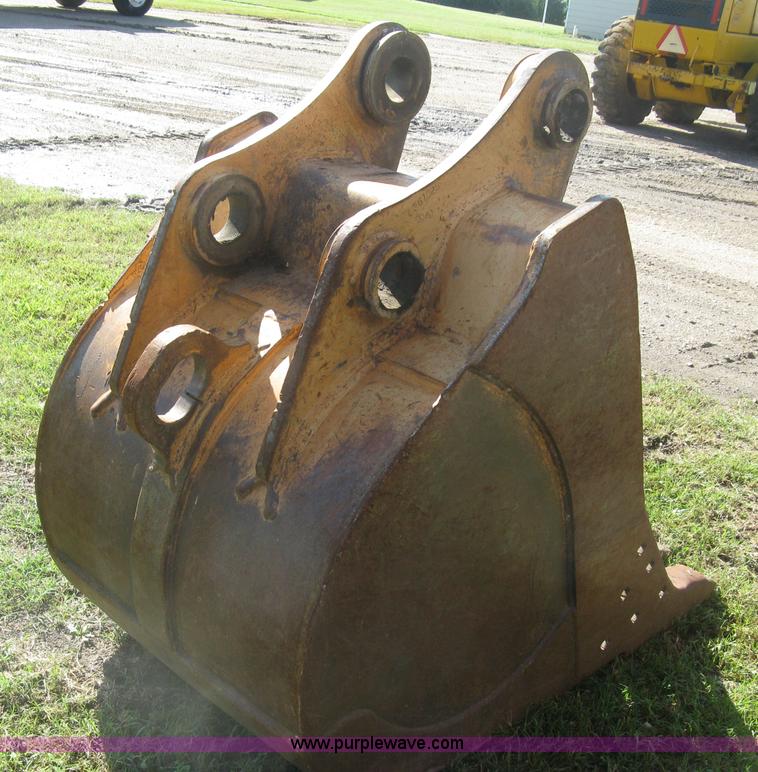 image for item L6312 2000 Case 9040B excavator