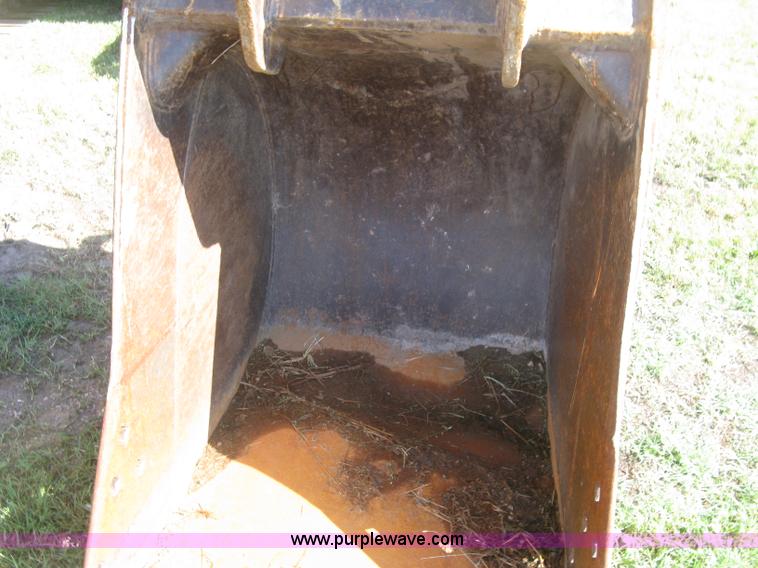 image for item L6312 2000 Case 9040B excavator