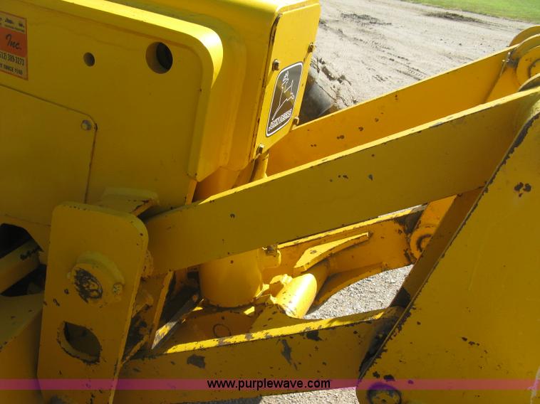 image for item L6313 1979 John Deere 770 motor grader