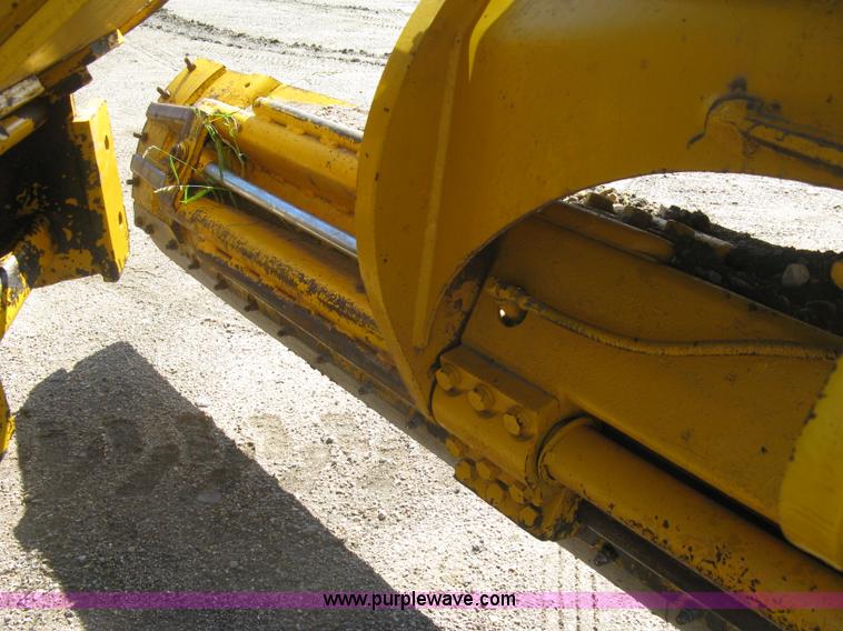 image for item L6313 1979 John Deere 770 motor grader