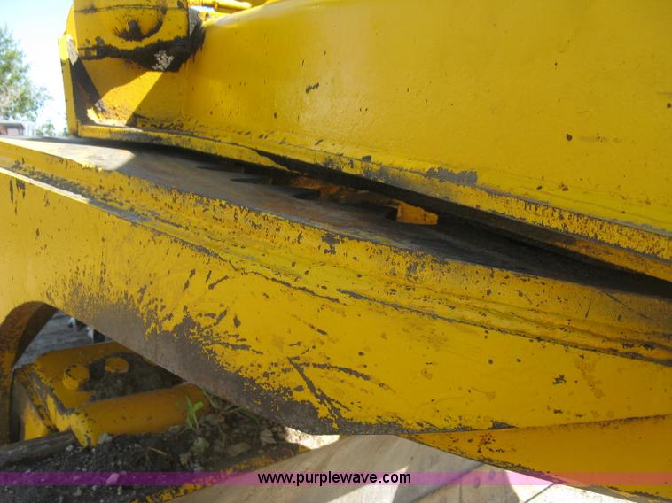 image for item L6313 1979 John Deere 770 motor grader