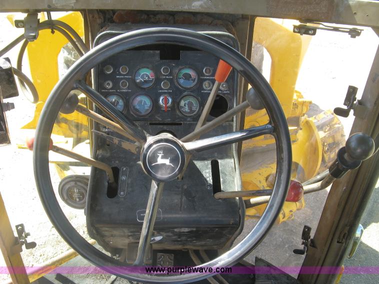 image for item L6313 1979 John Deere 770 motor grader
